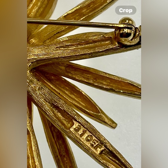 Vintage 50s Signed Boucher Gold Tone Textured Polished Starburst Brooch Pin MCM - Picture 8 of 11